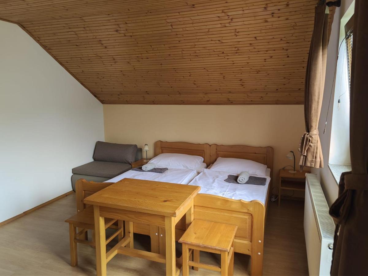 Guesthouse Mirko Hodak Seliste Dreznicko Exteriér fotografie