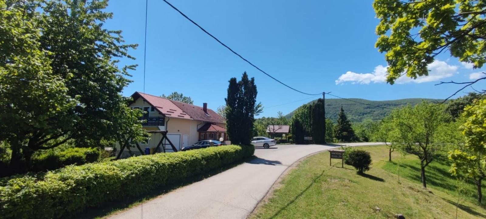 Guesthouse Mirko Hodak Seliste Dreznicko Exteriér fotografie